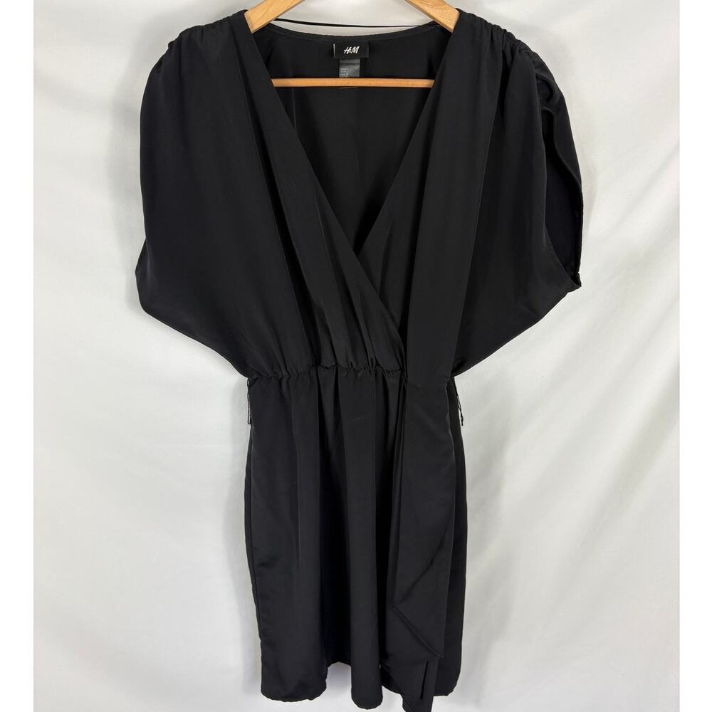 H&M Black Flowy V Neck Dress Size 8
